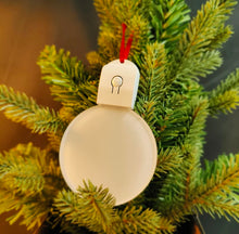 Load image into Gallery viewer, Led light up ornaments
