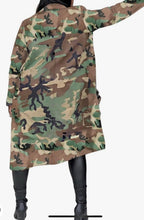 Load image into Gallery viewer, Camouflage jacket
